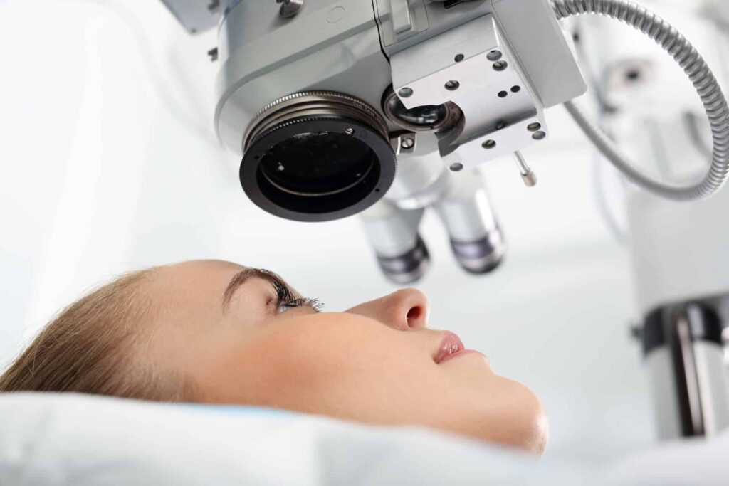 laser-eye-surgery-risks