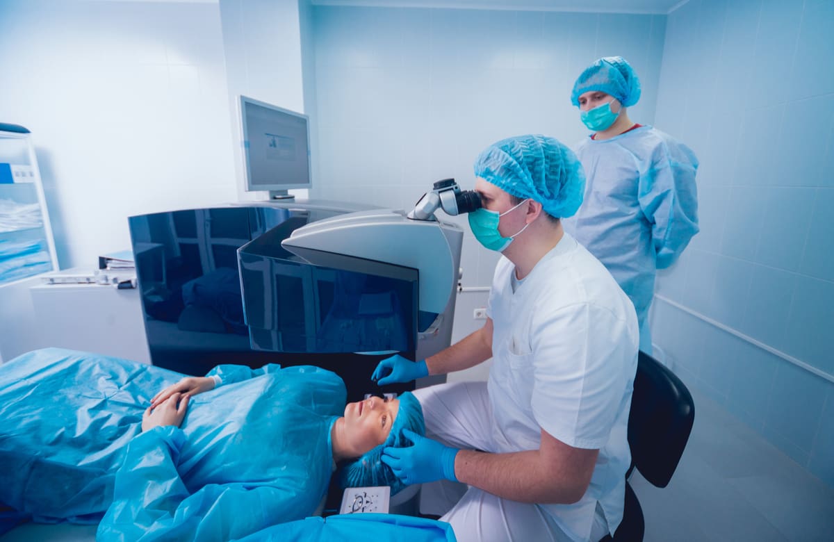 Risks and Complications of Laser Eye Surgery: What You Need to Know